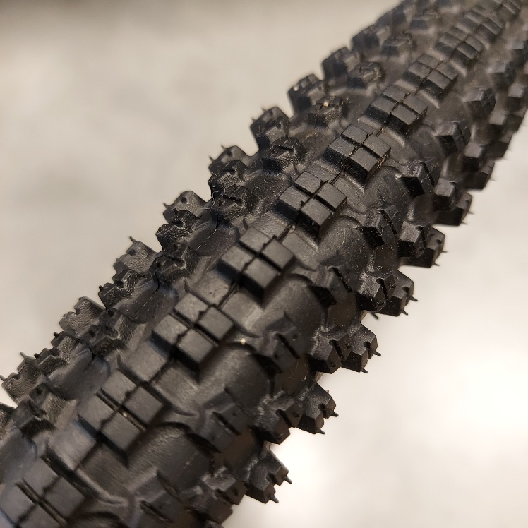 Pneu Vélo Tout-Terrain 24x1.5 (40-507) - Résistant Aux Crevaisons, Paroi Épaisse, Haute Adhérence - 2 Pièces Pour VTT, Ville Et Gravier